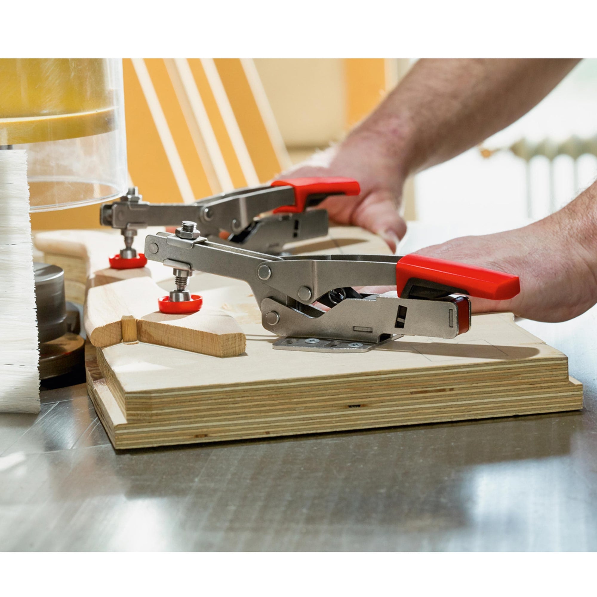 Auto-Adjust Horizontal Toggle Clamp - High alt 0