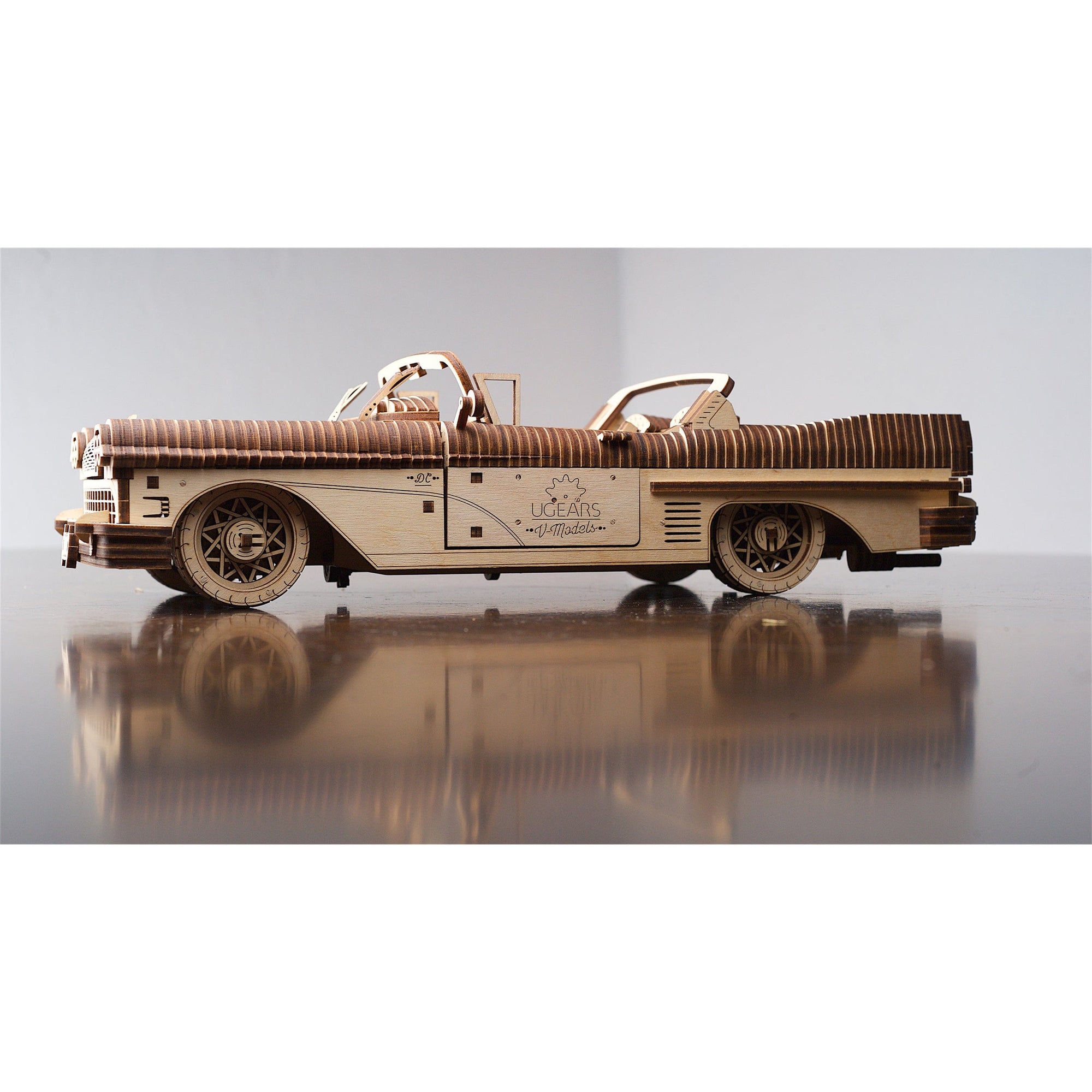 Dream Cabriolet Model Kit alt 0