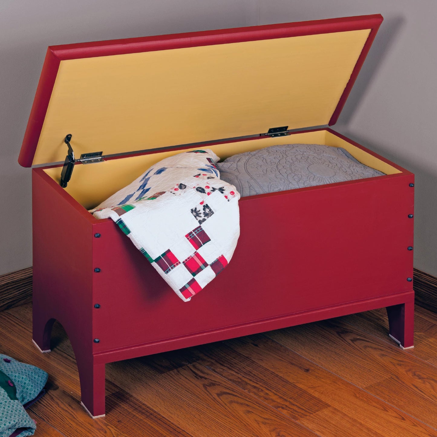 Simple Six-Board Chest Downloadable Plan alt 0