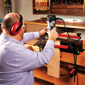 Woodcraft Adds Dovetail Jig to Its WoodRiver Line