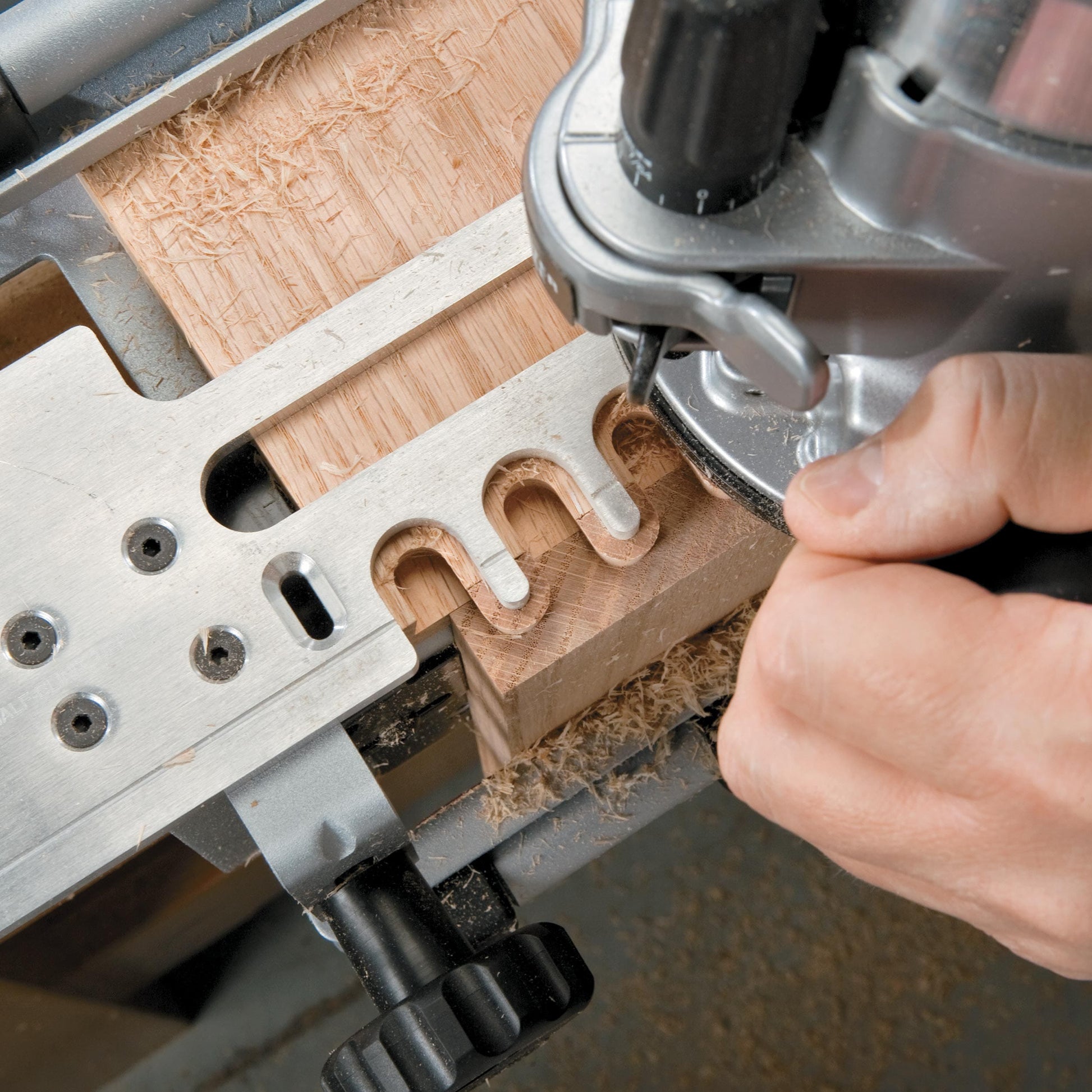 12" Deluxe Dovetail Jig alt 0