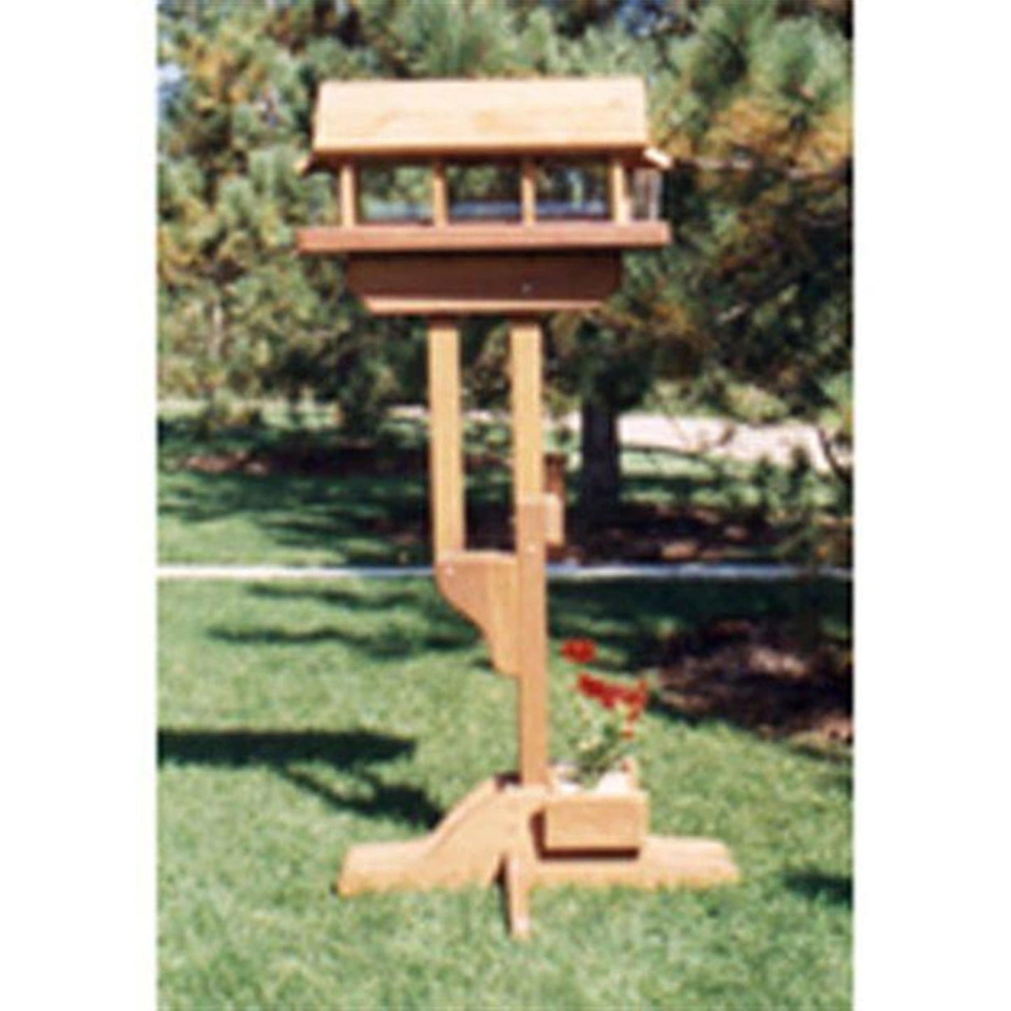 Woodworking Project Paper Plan to Build Portable Feeder Base alt 0