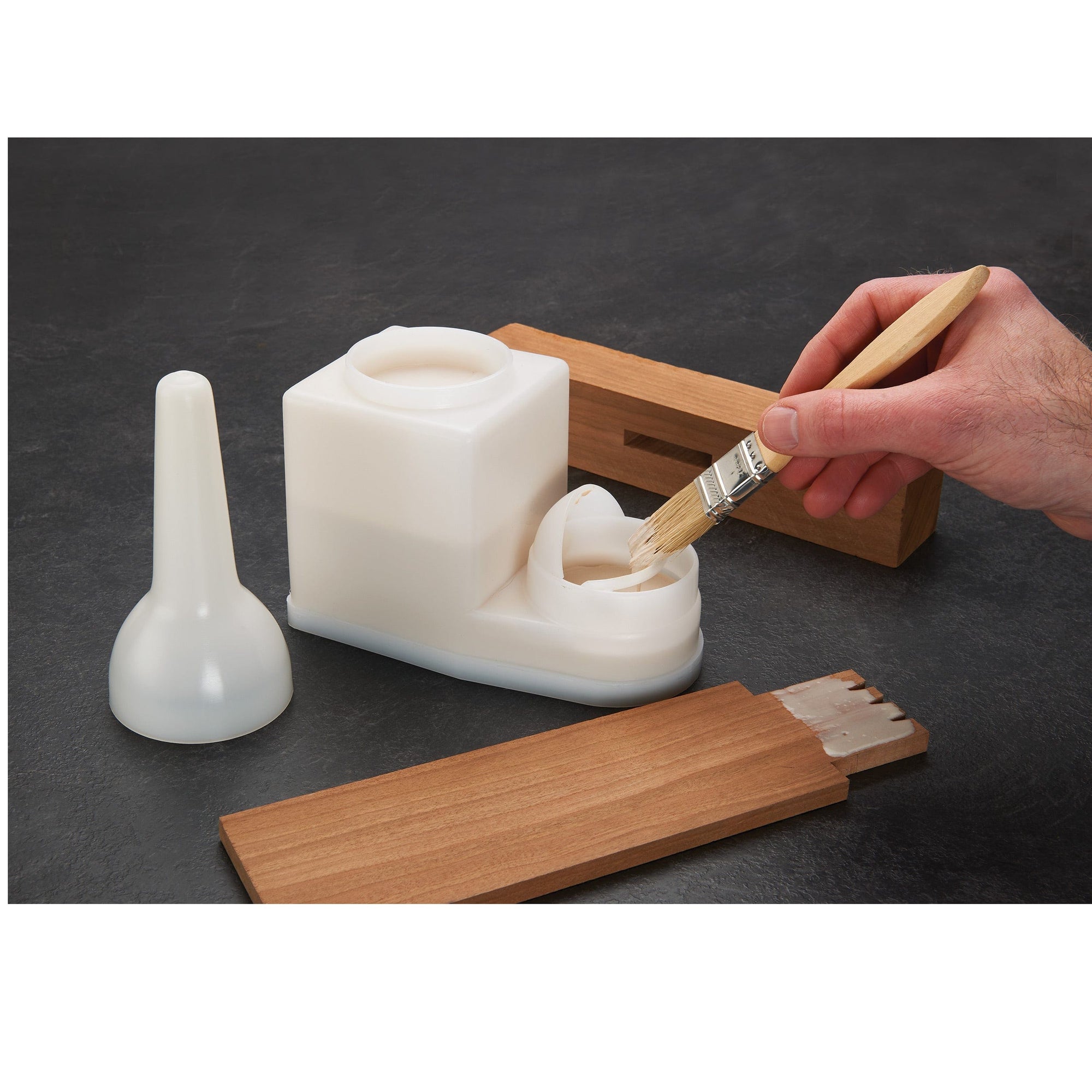 Glue Container w/Brush alt 0