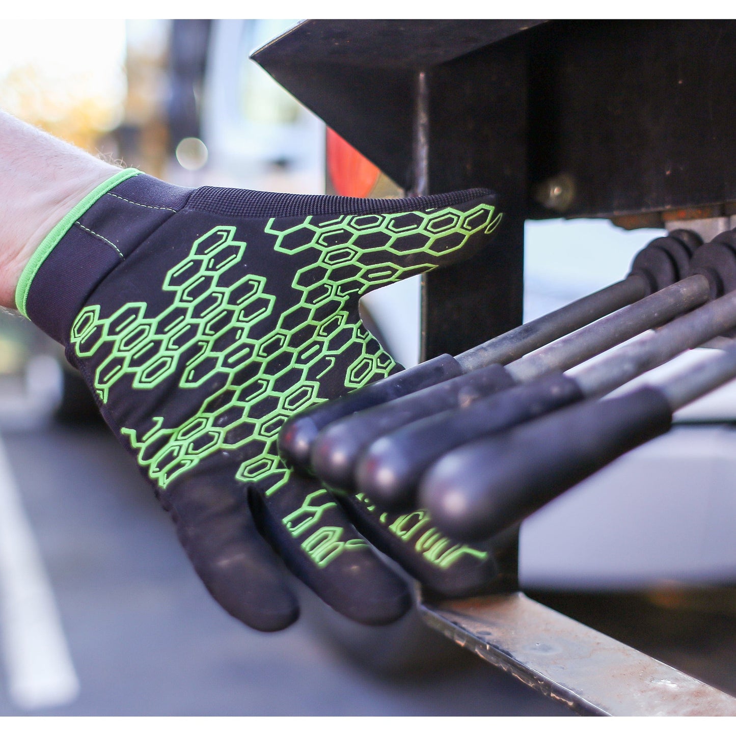 Grasper Gloves, Black/Green, Medium alt 0