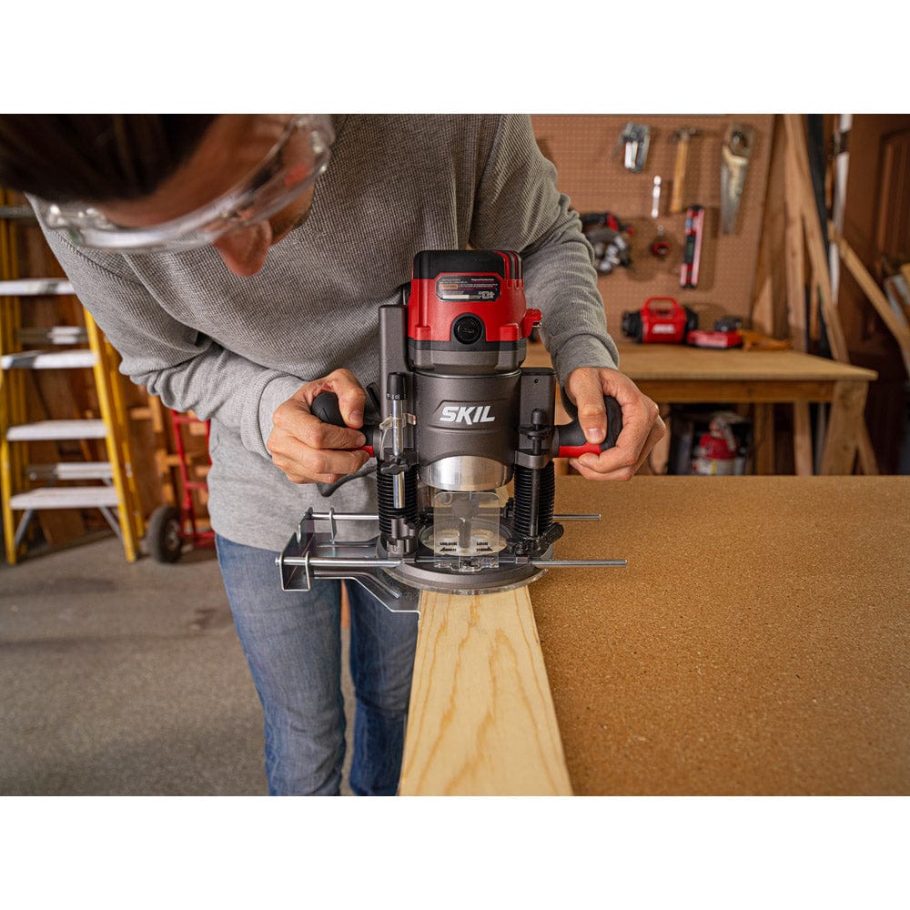 SKIL 14A Plunge & Fixed Base Router with LCD | Woodcraft