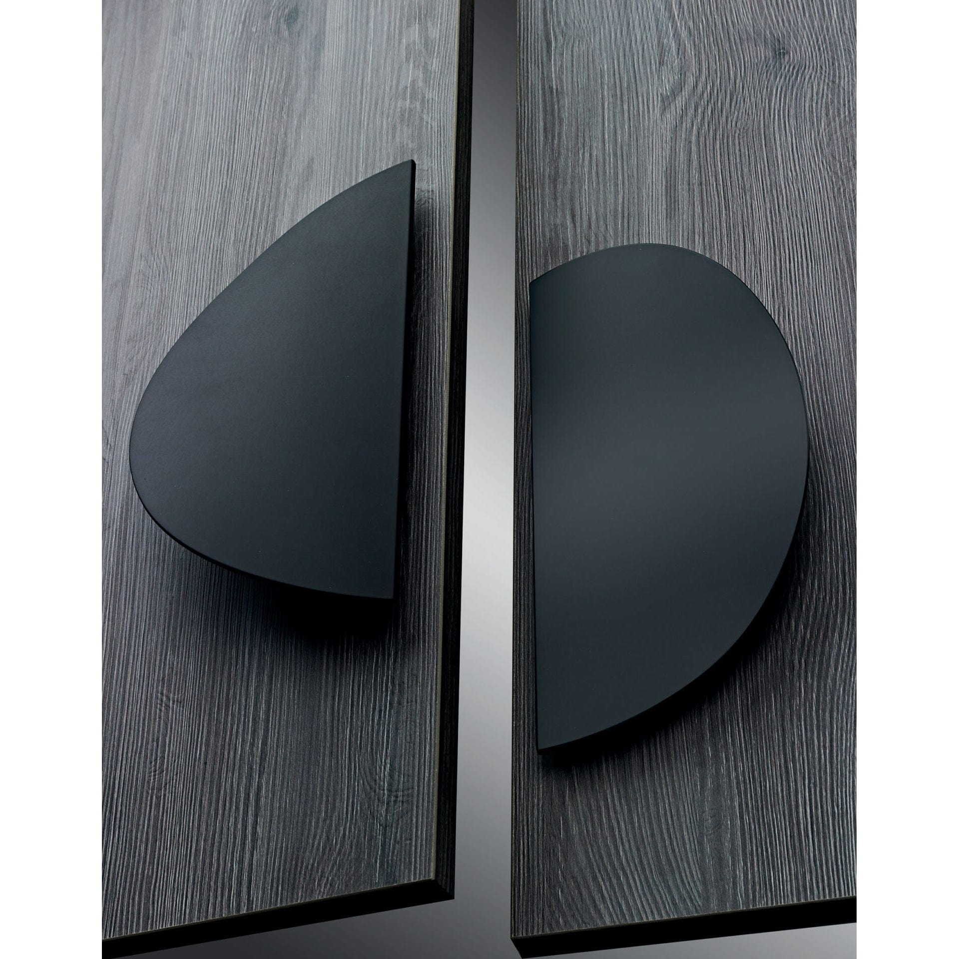 Contemporary Pull, 2-1/2" Center-to-Center, Matte Black alt 0