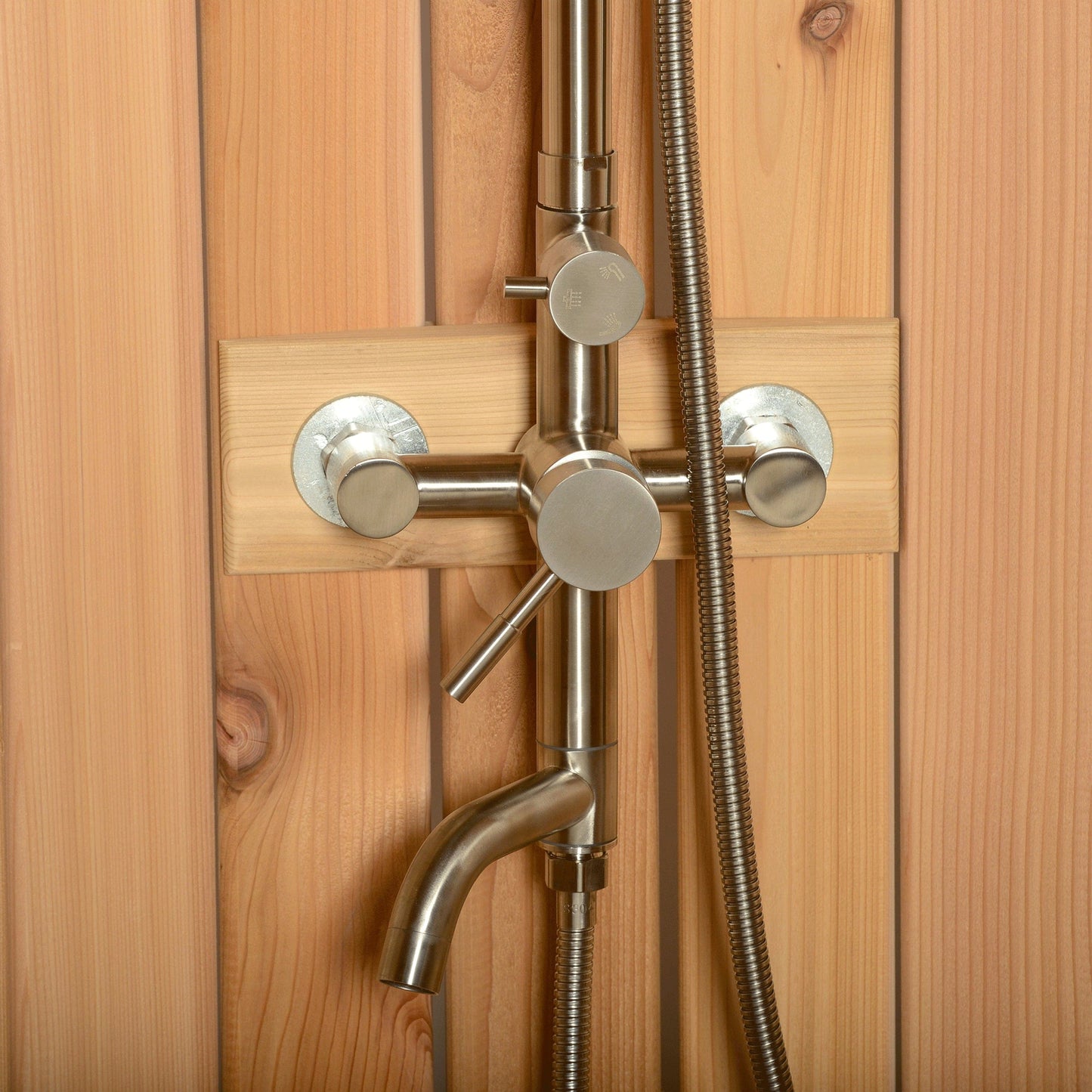 Ellipse Outdoor Shower, Rustic Cedar alt 0