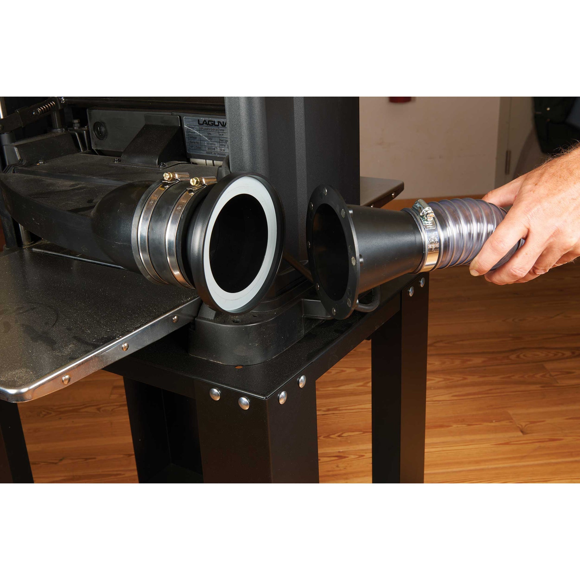 4" x 2-1/2" Magnetic Hose Connector alt 0