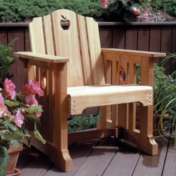 Woodworking Project Paper Plan to Build Patio Chair alt 0