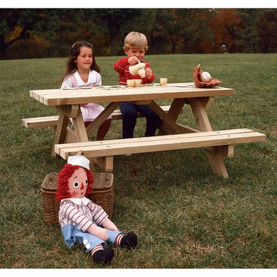 Woodworking Project Paper Plan to Build Kid's Picnic Table alt 0
