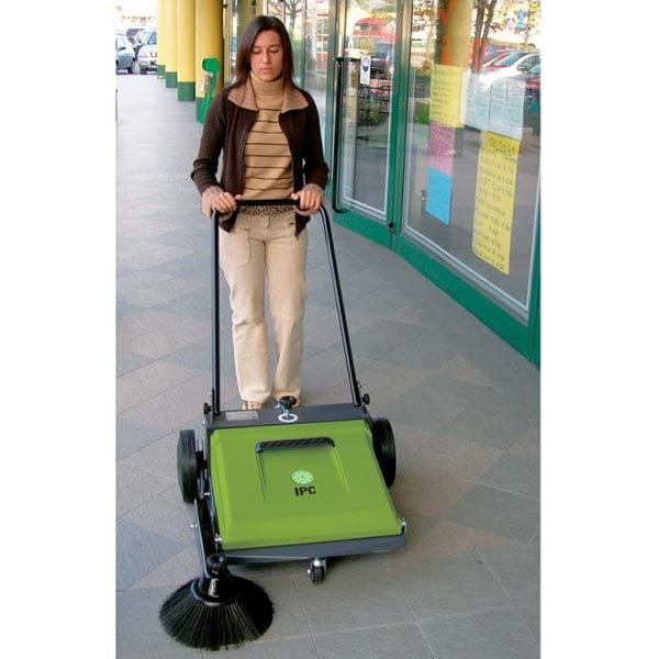 28" Manual Sweeper alt 0