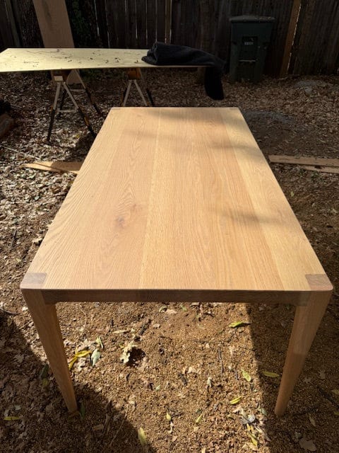 539_Dining_Table.jpg