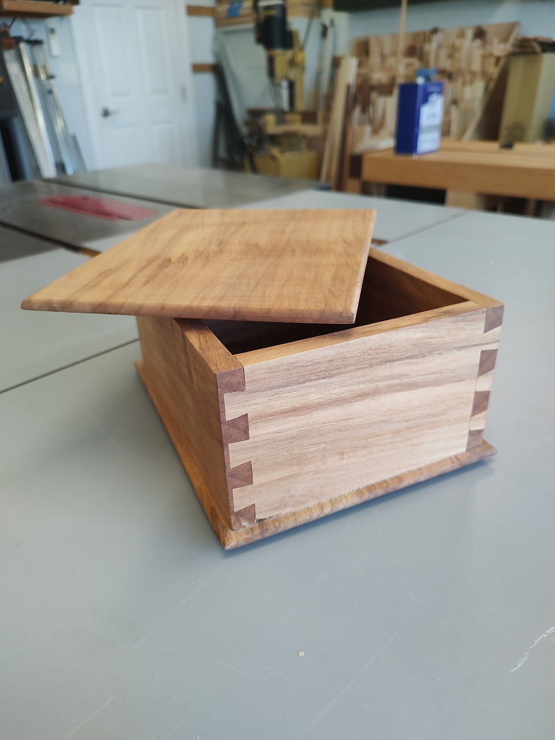 340_Dovetail_Box.jpg