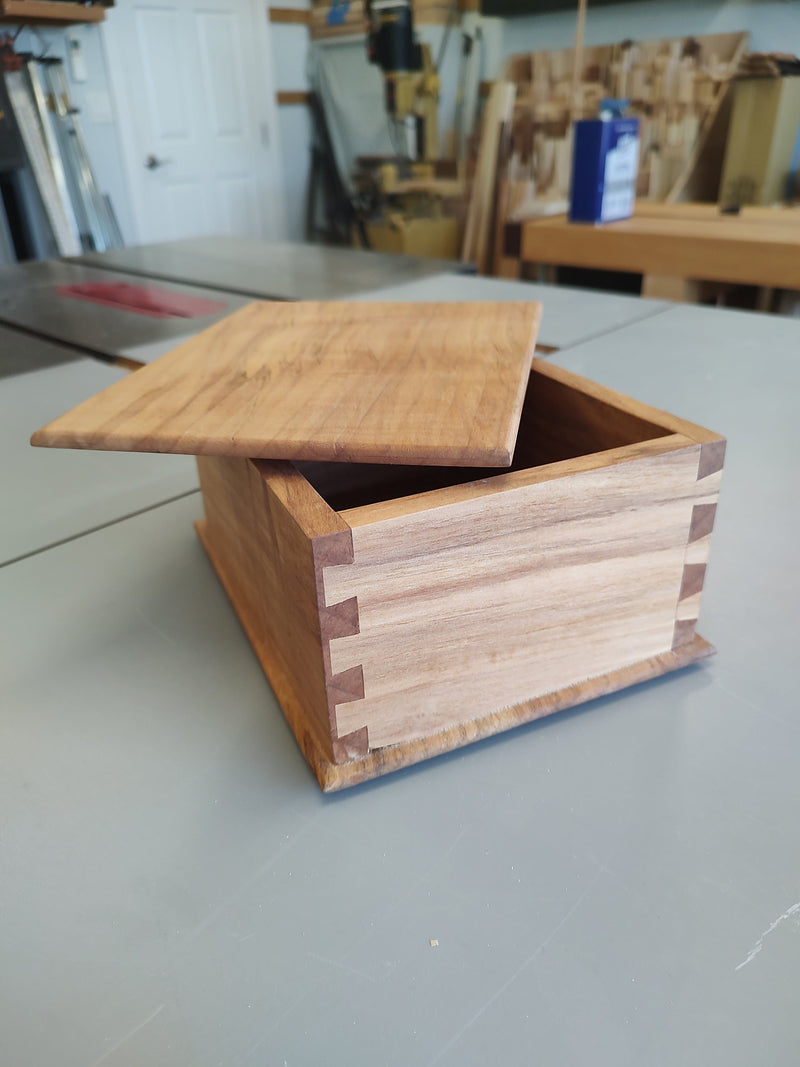 340_Dovetail_Box.jpg