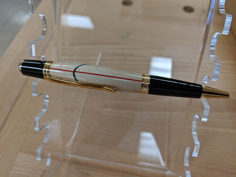 320_Holiday_Pen.jpg