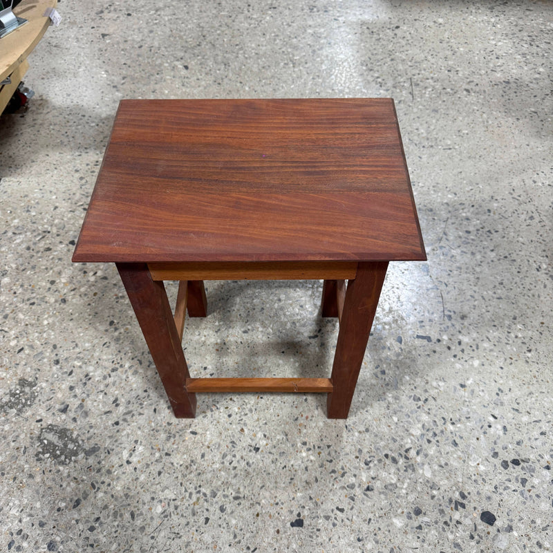 539_Mahogany_Table_for_Intro.jpg