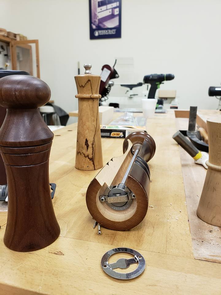 556_Pepper_Mill.jpg