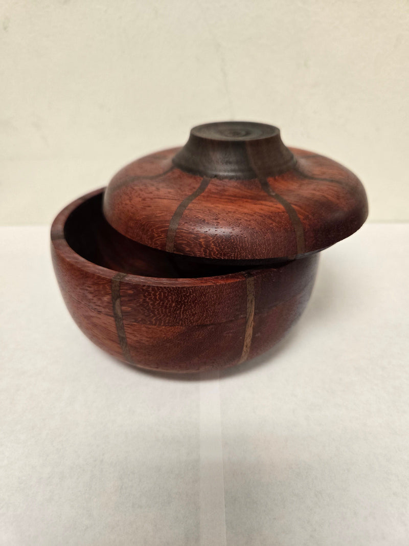 517_Pumpkin_lathe_box.jpg