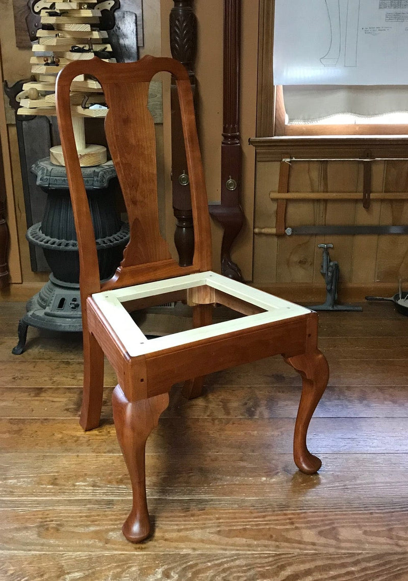 556_Queen_Anne_Chair.jpg