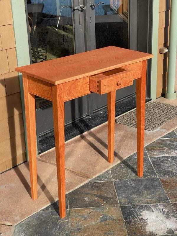 340_Shaker_Table.jpg