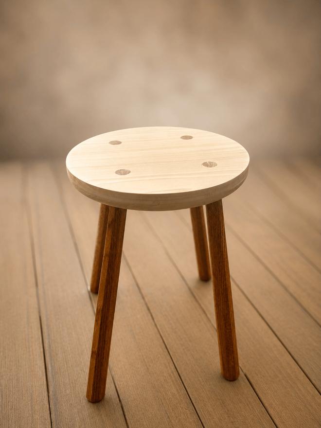 333_Staked_Stool.png