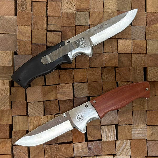 319_Knife/Wood.jpg