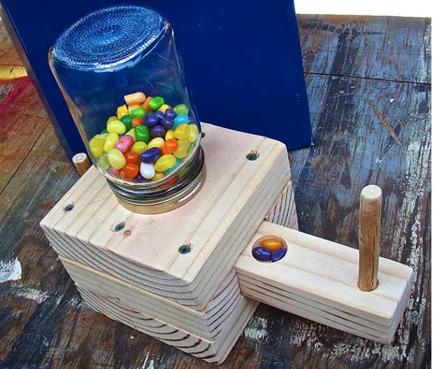101_candy_dispenser.png