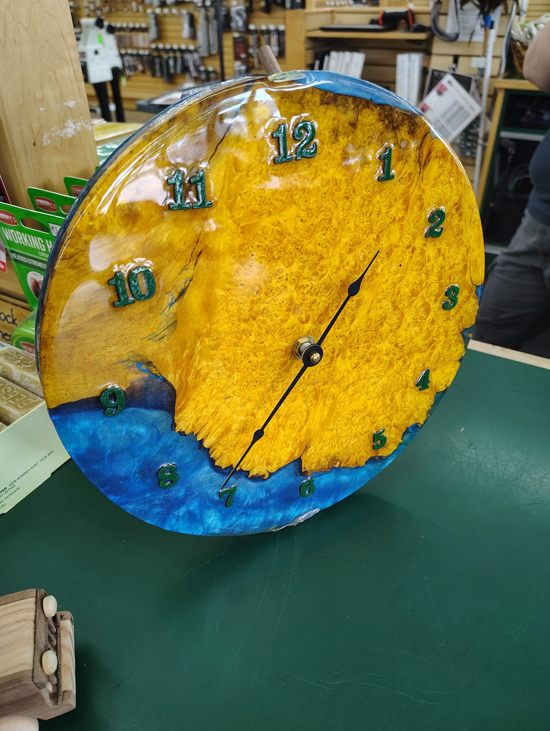 337_epoxy_clock.jpg