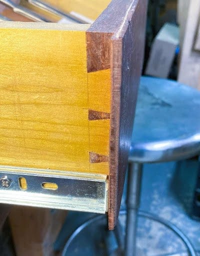 551_half_blind_dovetail.jpg