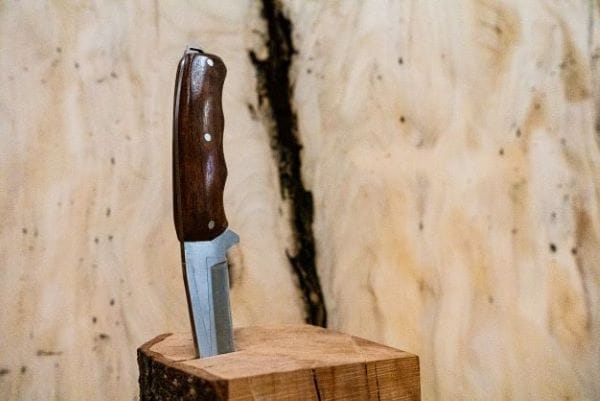 325_knife1.jpg