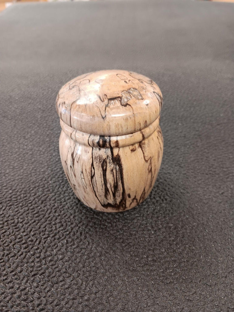 333_lidded_box_1.jpg