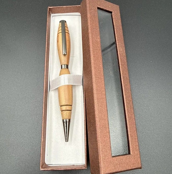 556_pen.jpg