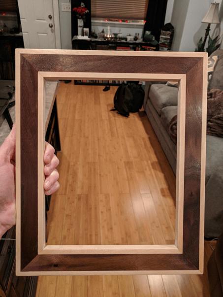 550_pic_frame.png