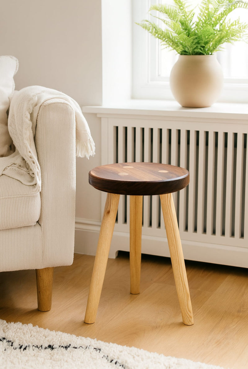 326_rex_stool.jpg