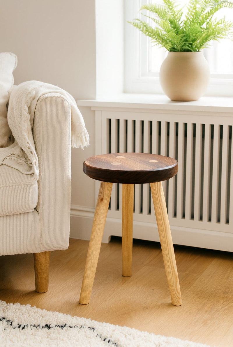 326_rex_stool.jpg