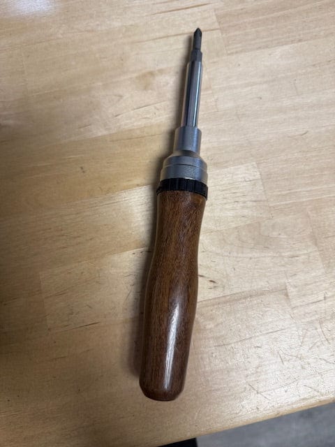 539_screwdriver.jpg