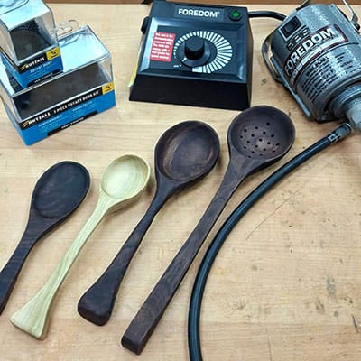 319_spoons400.jpg